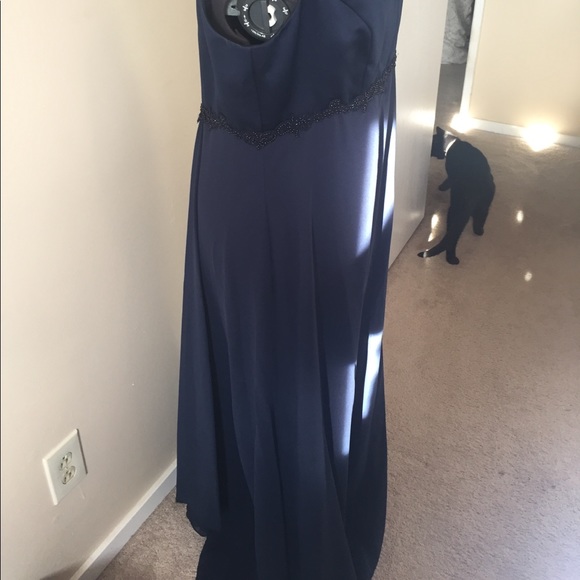 💙✨Beautiful beaded Evening gown prom dress 👗 - Picture 6 of 13